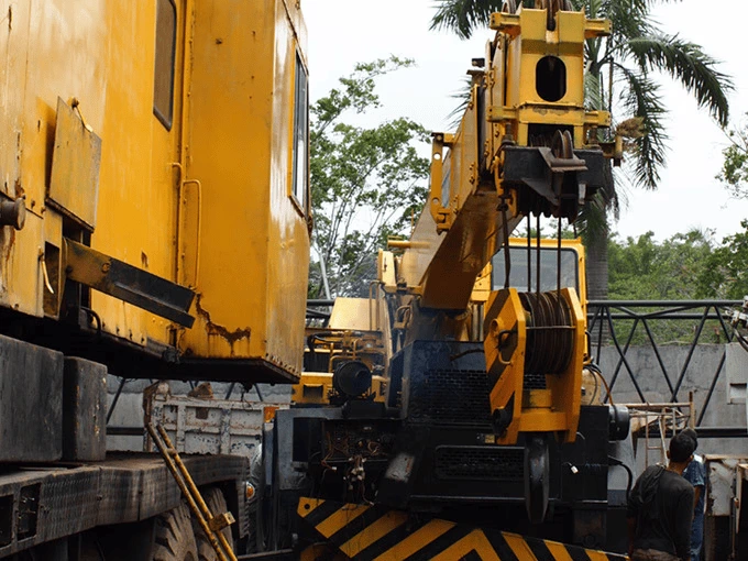 Telescopic Boom Crane